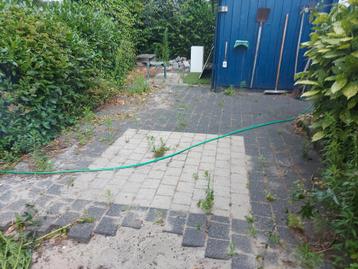 Tuintegels 85 m2 - Gratis af te halen in Ouddorp beschikbaar voor biedingen