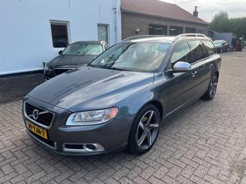 Volvo V70 T4 R-Design Automaat beschikbaar voor biedingen