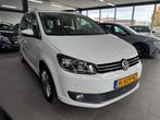 Volkswagen Touran 1.2 TSI Highline BlueMotion 7p. Navi Clima, Voorwielaandrijving, Euro 5, Stof, 4 cilinders