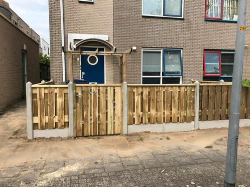 Hout/beton schutting compleet geplaatst vanaf 105 euro, Tuin en Terras, Schuttingen, Zo goed als nieuw, Ophalen of Verzenden
