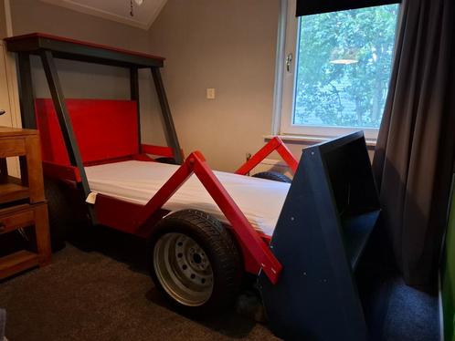 Stoer shovel bed, Huis en Inrichting, Slaapkamer | Bedden, Gebruikt, Eenpersoons, 90 cm, 200 cm, Hout, Rood, Ophalen