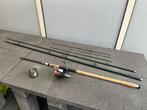 adv 977 / P V D WILLIK 15ft heavey feeder met SHIMANO molen, Ophalen, Nieuw, Werphengel