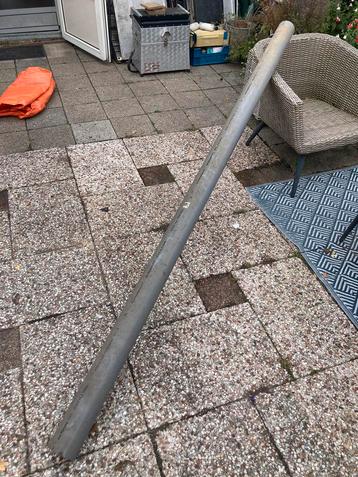 Pvc buis beschikbaar voor biedingen
