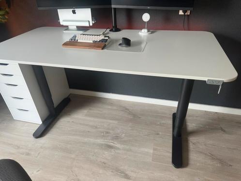 Ikea BEKANT zit/sta bureau, Huis en Inrichting, Bureaus, Zo goed als nieuw, Bureau, Elektrisch, In hoogte verstelbaar, Ophalen