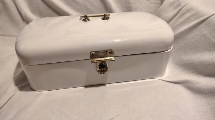 Mooie broodbak van emaille!, Antiek en Kunst, Antiek | Emaille, Verzenden