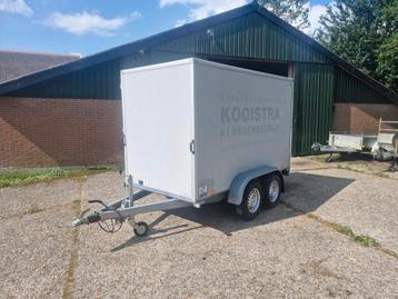 Saris gesloten aanhangwagen 2700kg  beschikbaar voor biedingen