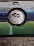 Nieuwe Slazenger Voetbal, Sport en Fitness, Voetbal, Ophalen of Verzenden, Nieuw, Bal