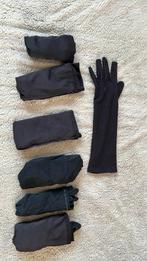 zwarte pieten spullen pruiken/handschoenen etc., Diversen, Sinterklaas, Ophalen of Verzenden, Zo goed als nieuw