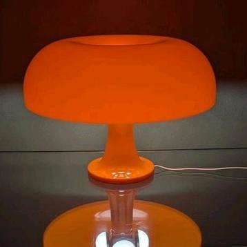 Sfeervolle oranje tafellamp, dimbaar, bedlamp beschikbaar voor biedingen