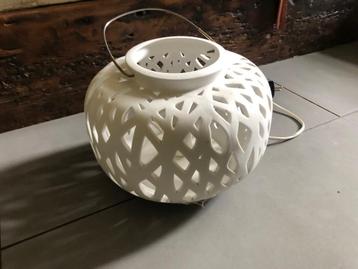 Sfeervolle witte tafellamp / hanglamp beschikbaar voor biedingen