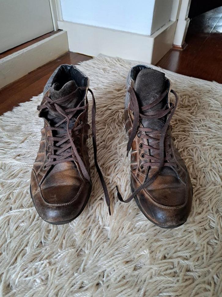 Bruine Leren Sneakers, zie foto's, Mt. 45, Kleding | Heren, Schoenen, Zo goed als nieuw, Sneakers of Gympen, Bruin, Ophalen of Verzenden