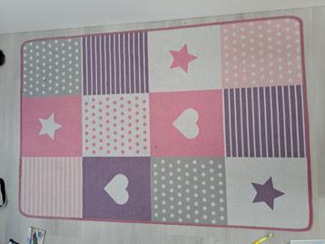 Vloerkleed Unicorn en hartjes en sterren beschikbaar voor biedingen