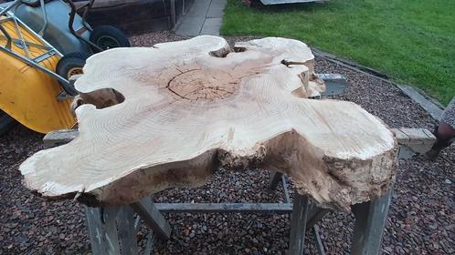 Acacia boomschijf geschuurd en gedroogd burls grillig, Tuin en Terras, Tuintafels, Zo goed als nieuw, Rond, Hout, Ophalen of Verzenden