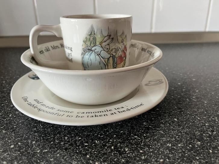 Wedgwood Peter Rabbit kinderservies, Antiek en Kunst, Antiek | Servies los, Ophalen