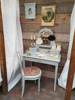 Antieke brocante kaptafel en stoel met borduurwerk, Antiek en Kunst, Ophalen