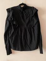 Zwarte blouse met ruches - Maat S, Kleding | Dames, Blouses en Tunieken, Ophalen of Verzenden, Zo goed als nieuw, Zwart