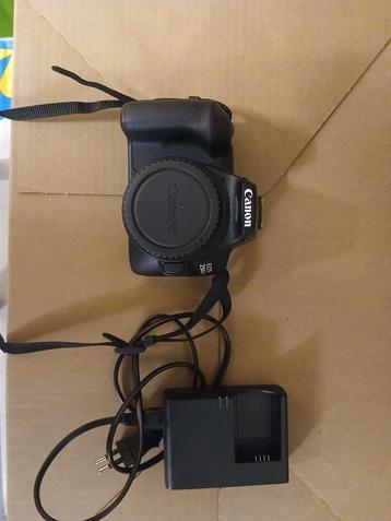Canon body 250d met accu beschikbaar voor biedingen