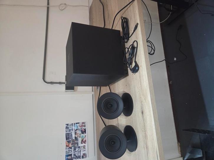 razer nommo v2 nieuwstaat plus woofer, Computers en Software, Pc speakers, Zo goed als nieuw, Ophalen