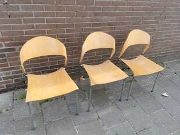 Stapelbare designstoelen [3 stuks] "Cadiz" by Krijn Hameling beschikbaar voor biedingen
