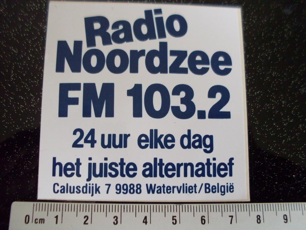 sticker Radio Noordzee fm 103.2 watervliet belgie, Verzamelen, Verzenden, Zo goed als nieuw, Film, Tv of Omroep