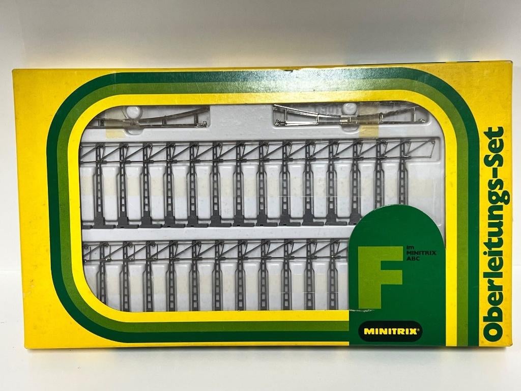 9x Bovenleiding set Minitrix 566500, Wisselstroom, Trix, Wagon, Ophalen of Verzenden
