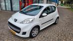 Peugeot 107 1.0 12V E-vti 68PK 3DR 2011 Wit airco/apk/nap, Auto's, Voorwielaandrijving, Stof, 4 stoelen, Origineel Nederlands