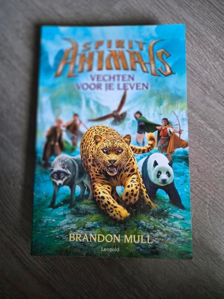 Spirit Animals: Vechten voor je leven - Brandon Mull, Boeken, Fantasy, Gelezen, Ophalen