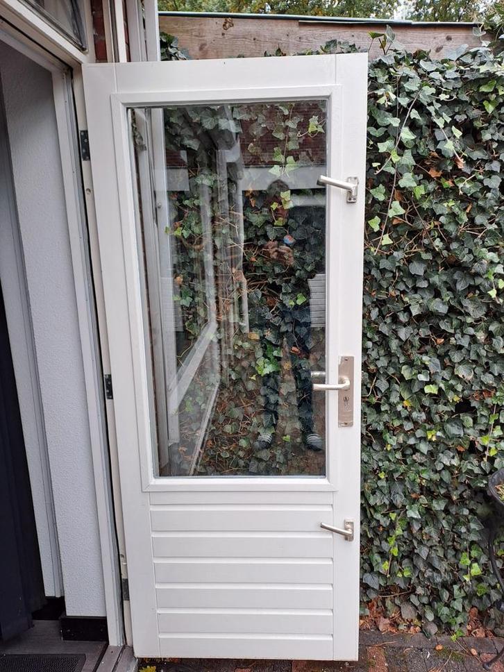 Witte Achterdeur met Glas, Doe-het-zelf en Verbouw, Deuren en Horren, Zo goed als nieuw, Buitendeur, 200 tot 215 cm, 80 tot 100 cm