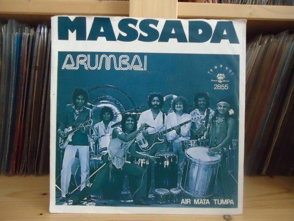 7" Single Massada - Arumbai / Air Mata Tumpa, Cd's en Dvd's, Vinyl Singles, Gebruikt, Single, Pop, 7 inch, Ophalen of Verzenden
