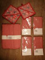 Kerst Tafelkleed 140 cm x 240 cm. 8 servetten 47 x 47 cm, Diversen, Ophalen of Verzenden, Nieuw