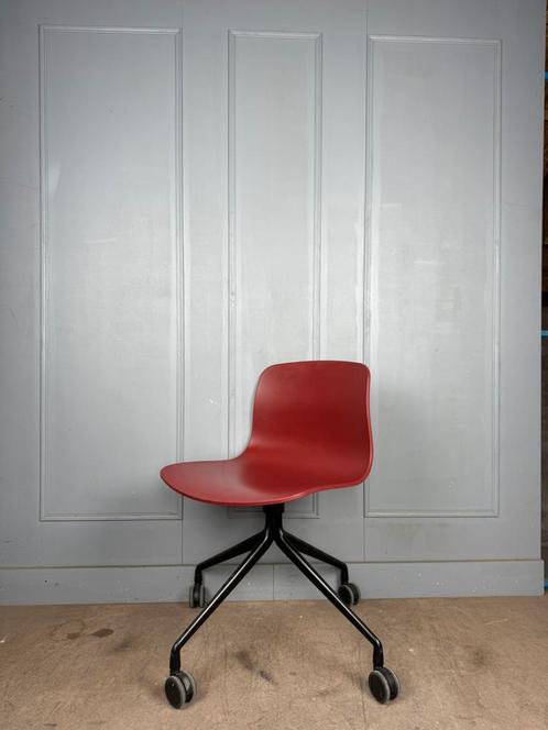 4 HAY About A Chair AAC14 design (bureau)stoelen, Huis en Inrichting, Stoelen, Zo goed als nieuw, Vier, Kunststof, Metaal, Rood