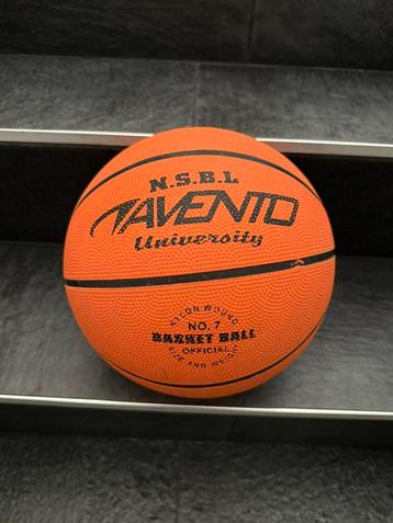Avento Basketbal Maat 7 - Old Faithful. beschikbaar voor biedingen