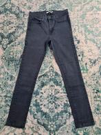 Levi's slimming skinny W30 L30 WMN Tulsi3030 Zwart, Zwart, Ophalen of Verzenden, Zo goed als nieuw, W30 - W32 (confectie 38/40)