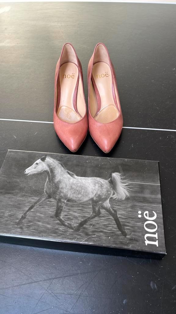 Dames pumps, maat 37, elegant, Kleding | Dames, Schoenen, Zo goed als nieuw, Ophalen