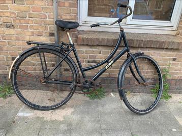 Omafiets beschikbaar voor biedingen