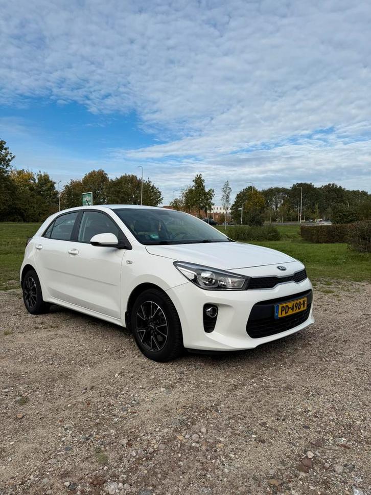 Kia Rio 1.0 TGDI ComfortLine Navigator | APK 07-‘26 | 100PK, Auto's, Kia, Particulier, Rio, ABS, Achteruitrijcamera, Adaptive Cruise Control