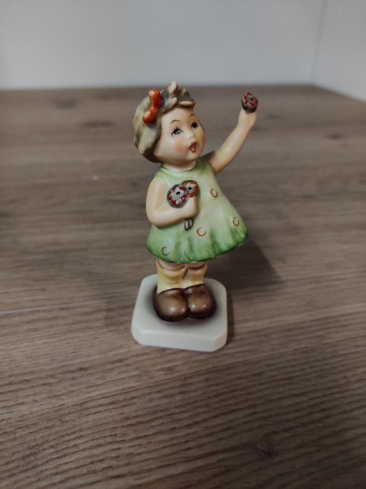 Hummel beeldje 793 'Forever Yours', Verzamelen, Beelden en Beeldjes, Zo goed als nieuw, Hummel, Ophalen of Verzenden