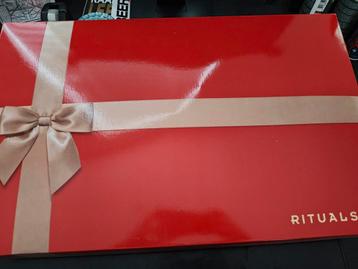 Lege Rituals adventkalender met huisjes en verlichting beschikbaar voor biedingen