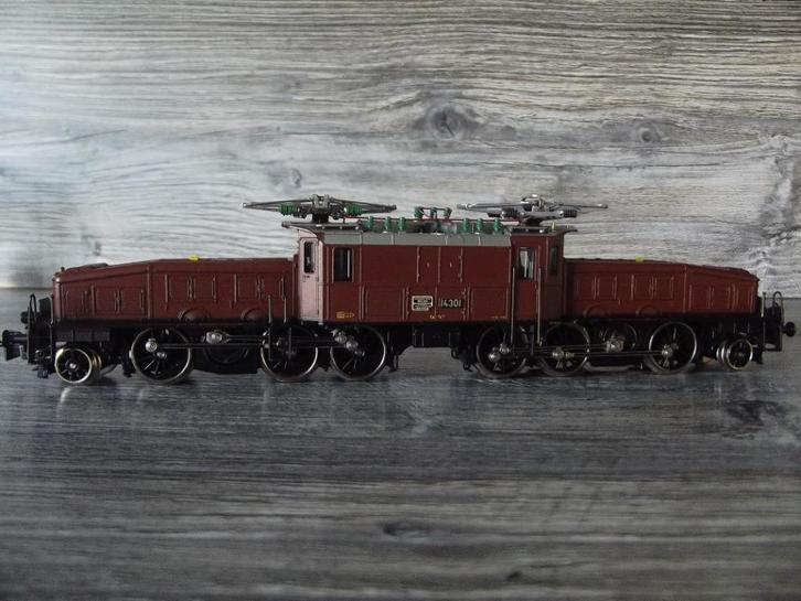 MARKLIN 3352, Hobby en Vrije tijd, Modeltreinen | H0, Zo goed als nieuw, Locomotief, Wisselstroom, Märklin, Analoog, Ophalen of Verzenden
