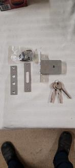 Nieuw Penslot met Sleutels, Ophalen of Verzenden, Nieuw, IJzer, Slot