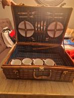 Picknick mand gevuld, Hobby en Vrije tijd, Picknickmanden, Ophalen of Verzenden, Zo goed als nieuw