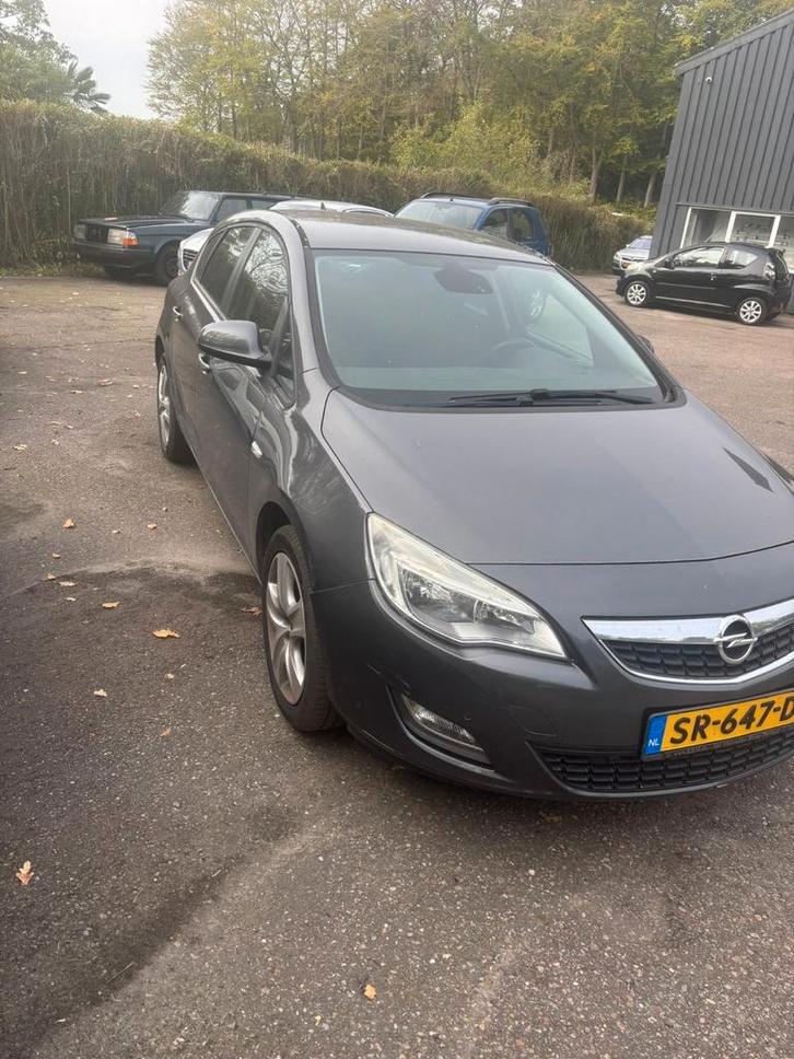 Opel astra 2011 in onderdelen, Auto-onderdelen, Overige Auto-onderdelen, Opel, Ophalen of Verzenden