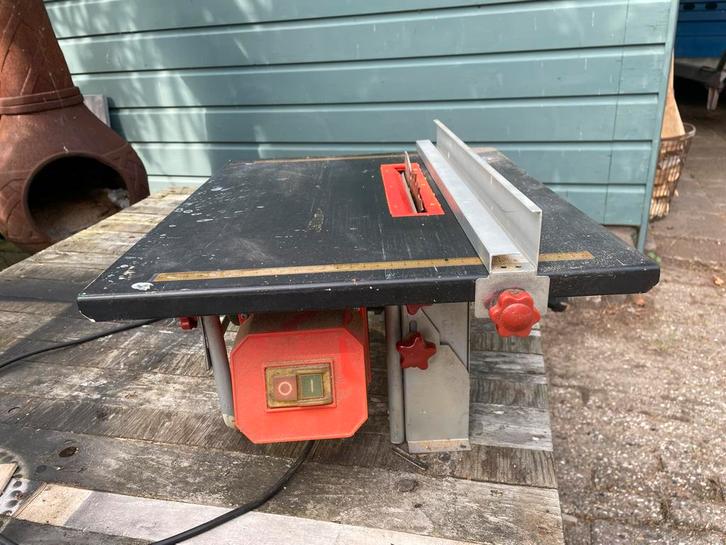 Gebruikte Cirkelzaag - Compact Model, Doe-het-zelf en Verbouw, Gereedschap | Zaagmachines, Gebruikt, Cirkelzaag, Minder dan 600 watt