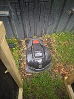 Husqvarna 105 robotmaaier, Tuin en Terras, Cirkelmaaier, Ophalen of Verzenden, Zo goed als nieuw, Minder dan 30 cm