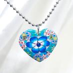 Blauw Hippie hart ballchain ketting, Nieuw, Blauw, Kunststof, Ophalen of Verzenden