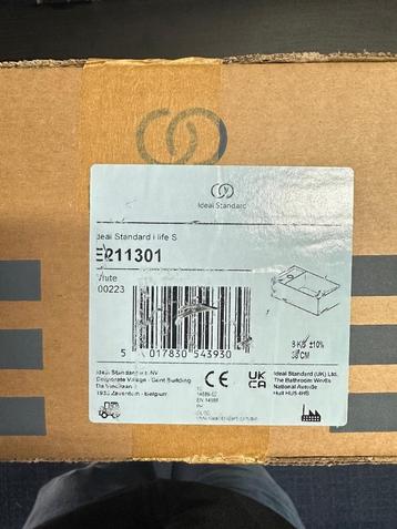 Ideal Standard Tempo Wastafel / Fontein beschikbaar voor biedingen