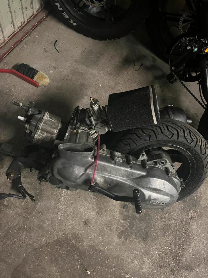 Hexa 172cc blok, Fietsen en Brommers, Brommeronderdelen | Scooters, Zo goed als nieuw, Piaggio, Blok, Ophalen of Verzenden