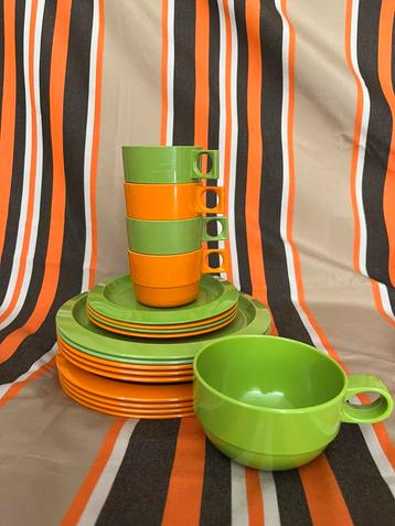 Set bordjes plat en diep kop/schotels en kom Tiger Products beschikbaar voor biedingen
