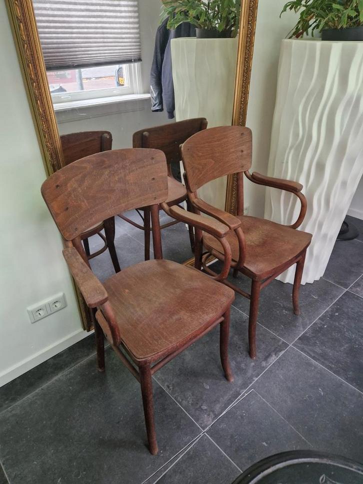 2 Thonet Stoelen - Klassiek Design, Huis en Inrichting, Stoelen, Ophalen of Verzenden