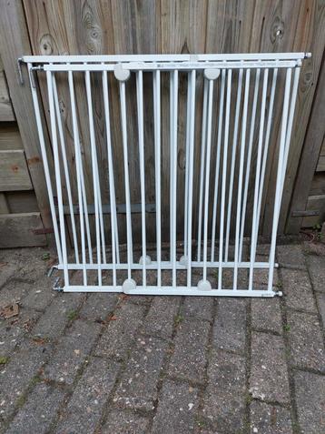 Safety 1st Wall Fix traphekjes 2x beschikbaar voor biedingen
